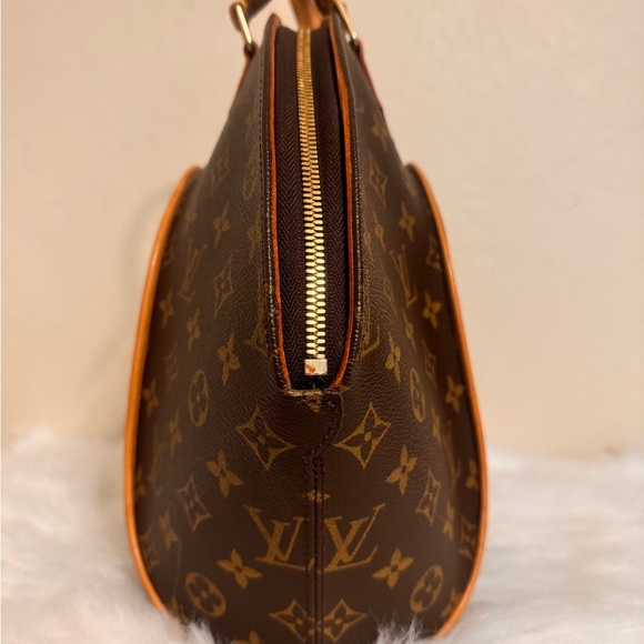 Louis Vuitton Ellipse - Picture 6 of 10